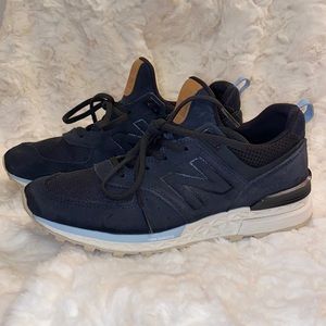 🐺 NEW BALANCE Navy Shoe 🐺
